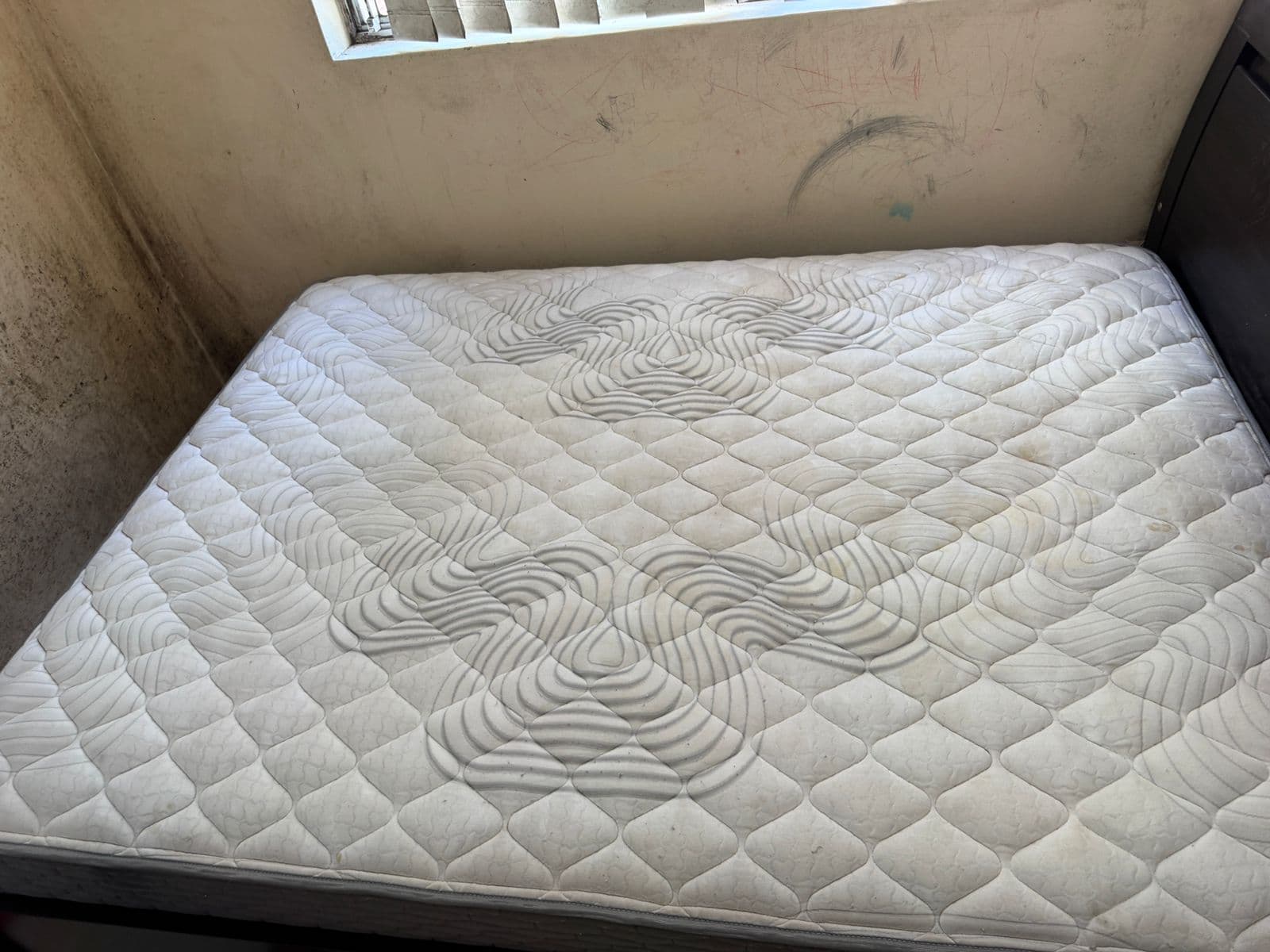 Single Mattress — after cleaning